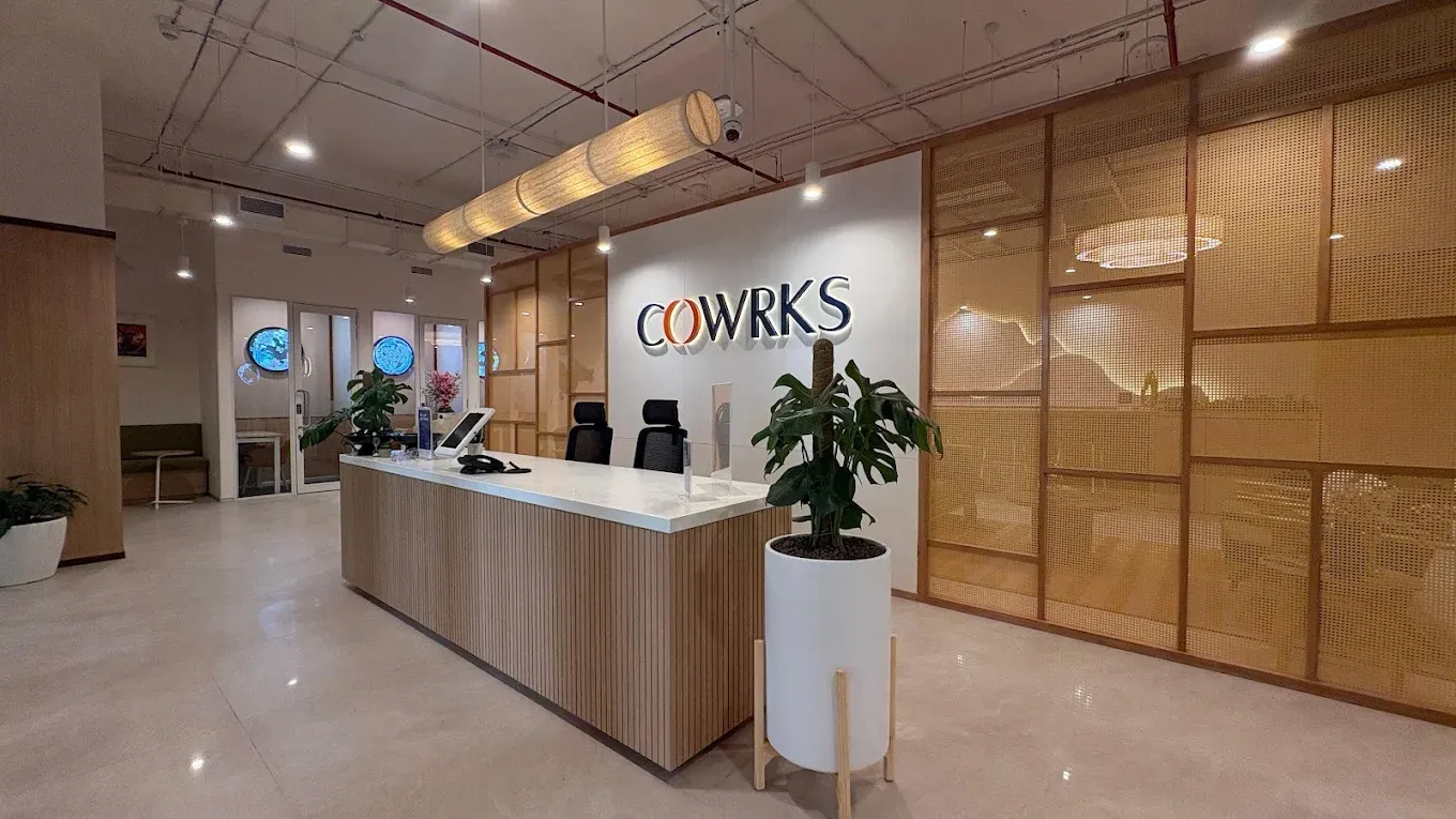 Cowrks
