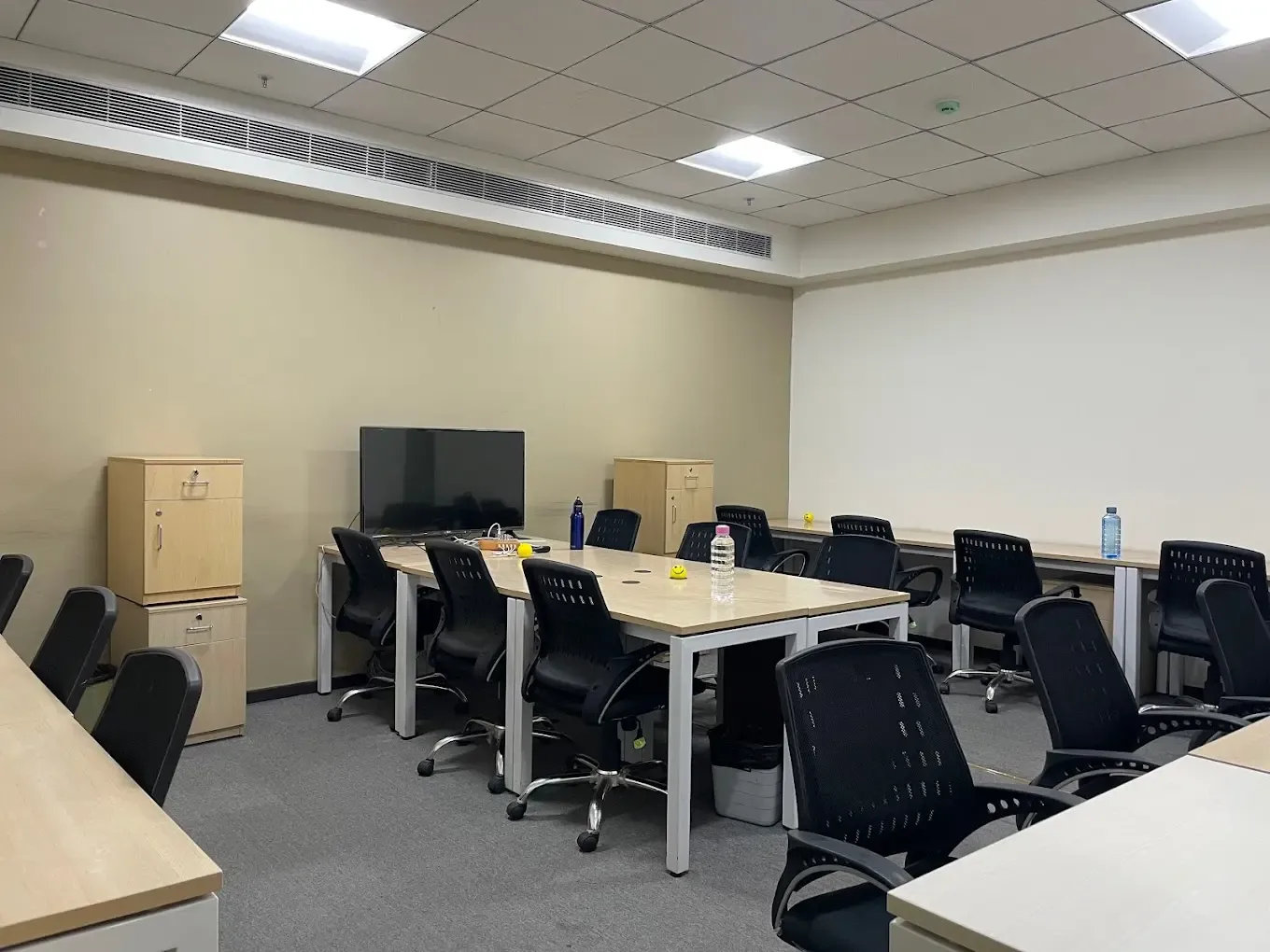Alien Work Hub