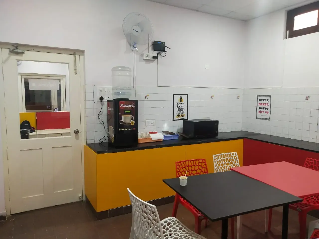 DESKSPACES