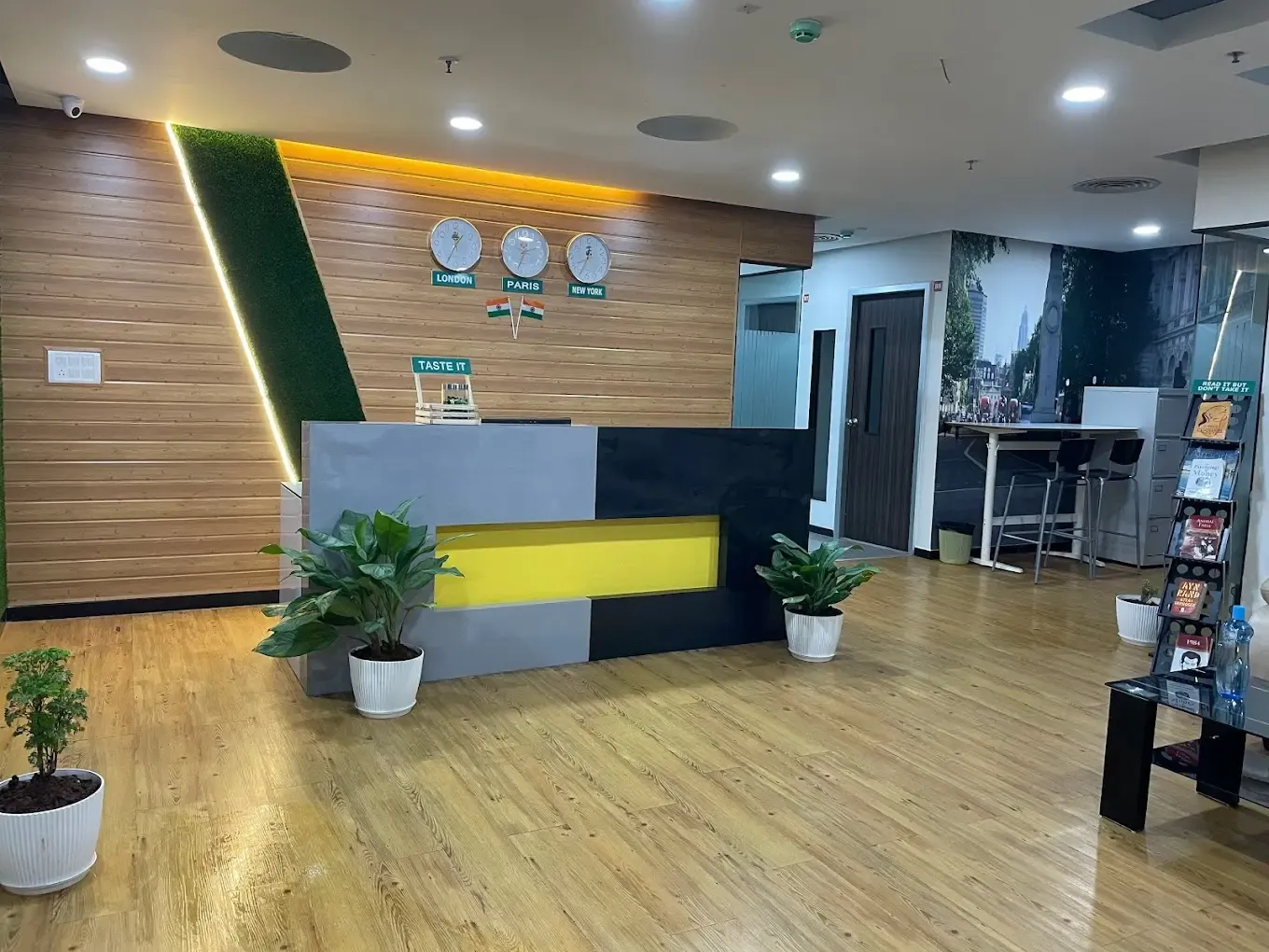 Alien Work Hub