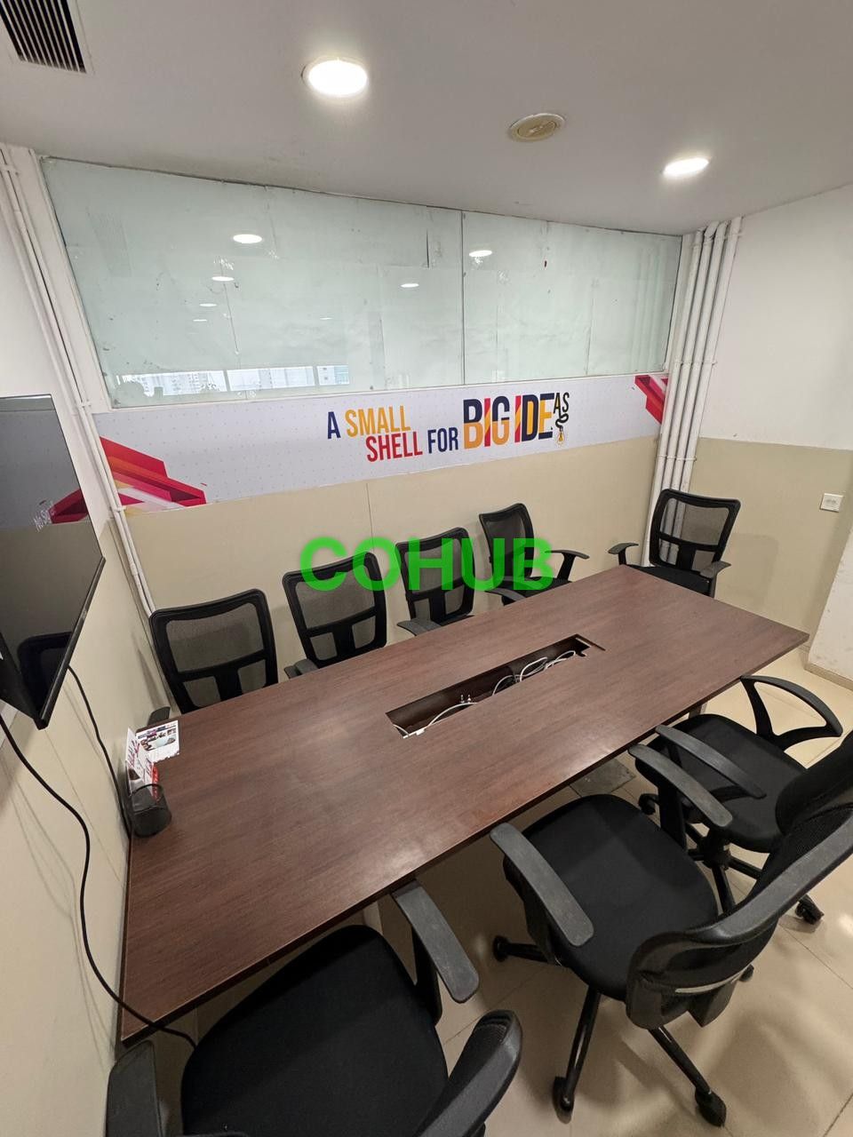 8 Seater Meeting Room