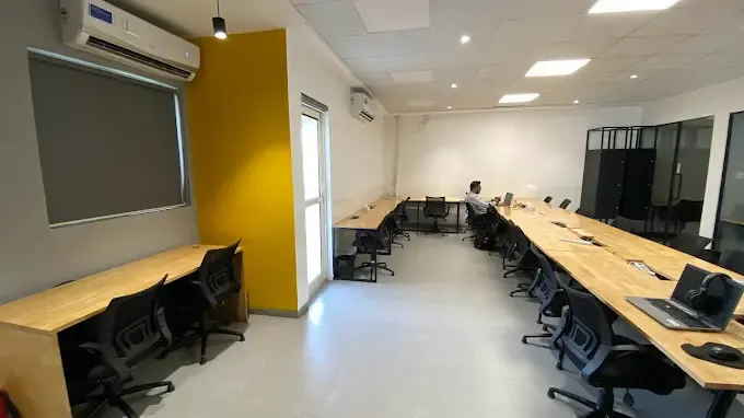 Bootstart CoWork