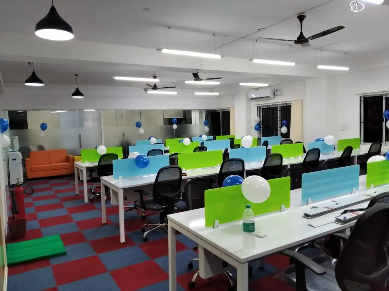 StartupHuts