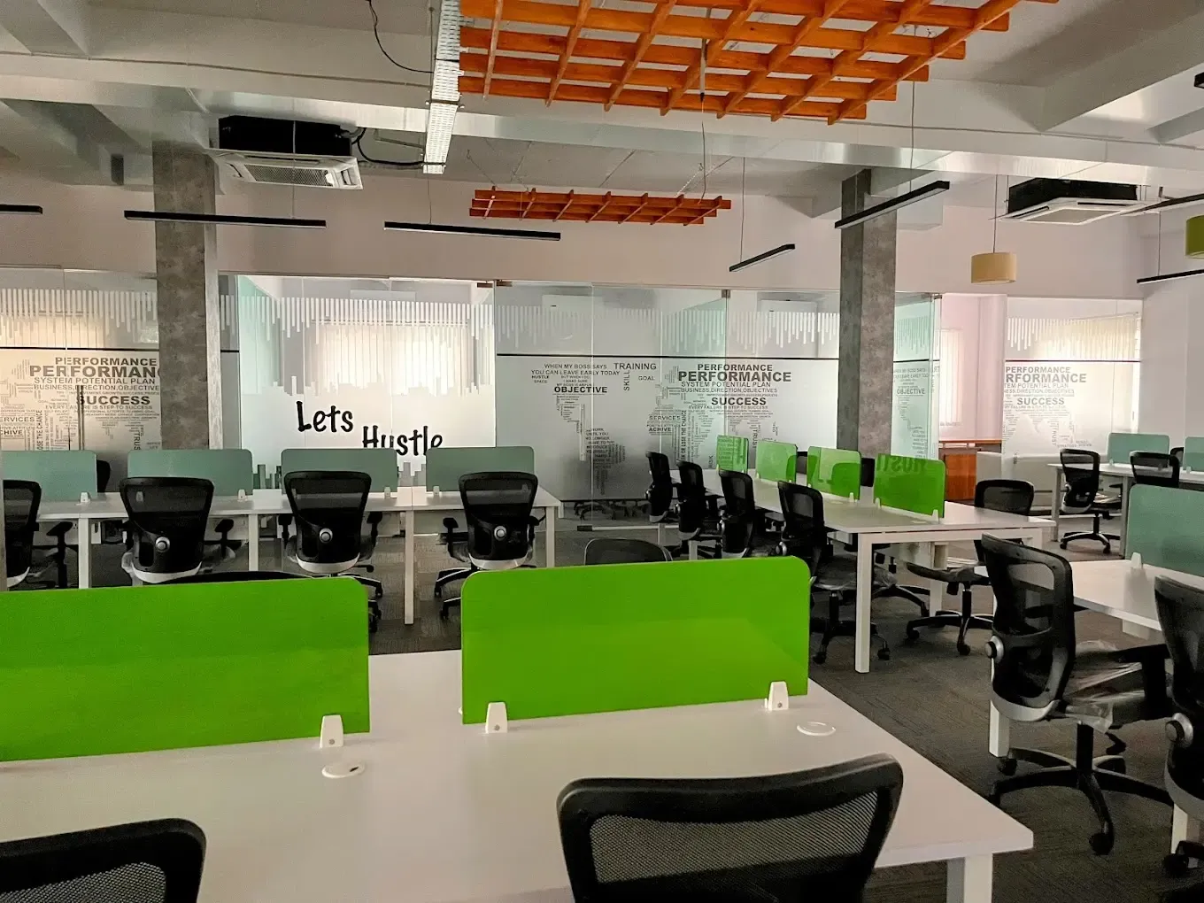 Hustle Space Cowork