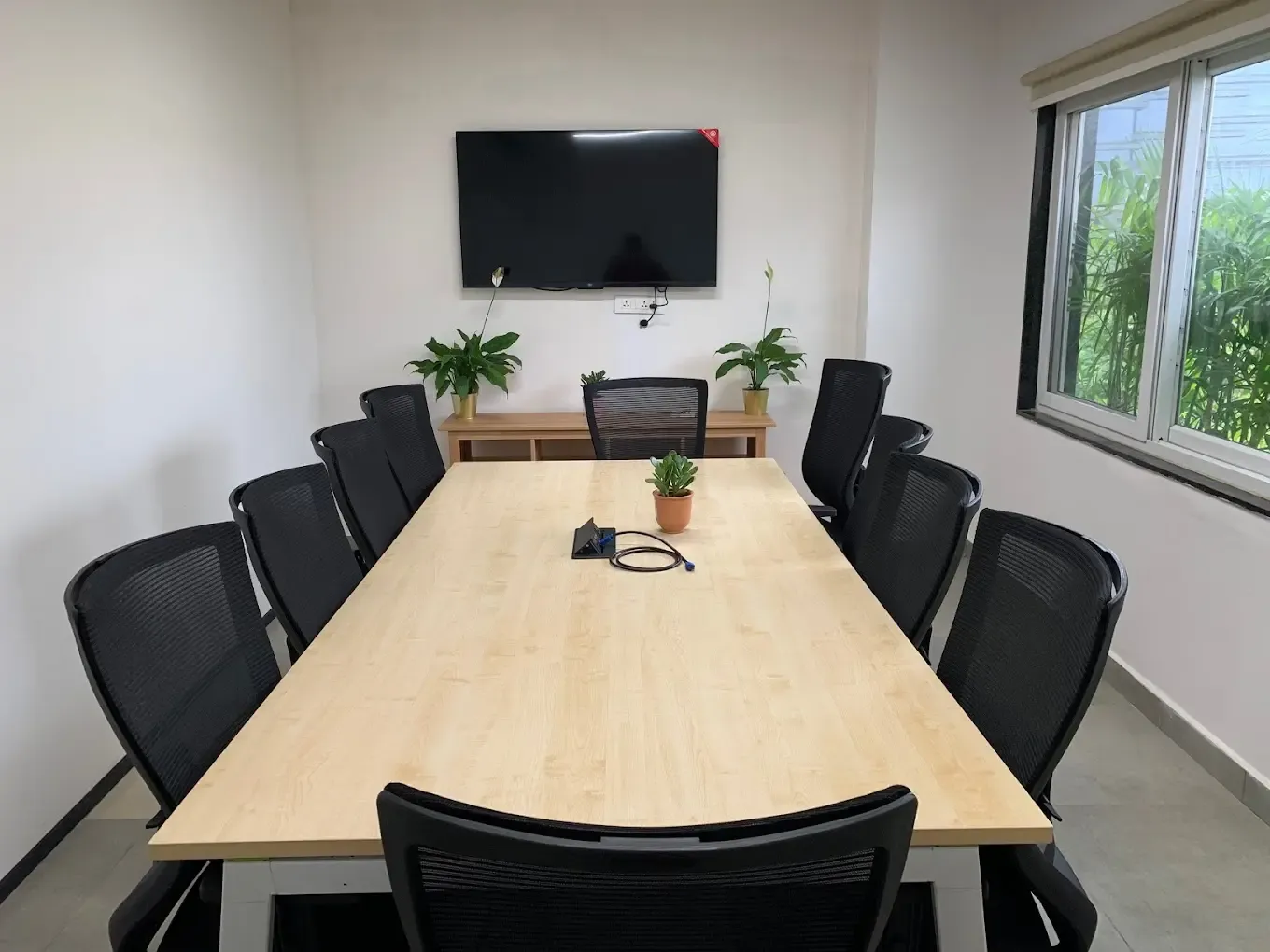 Unispace Business Center