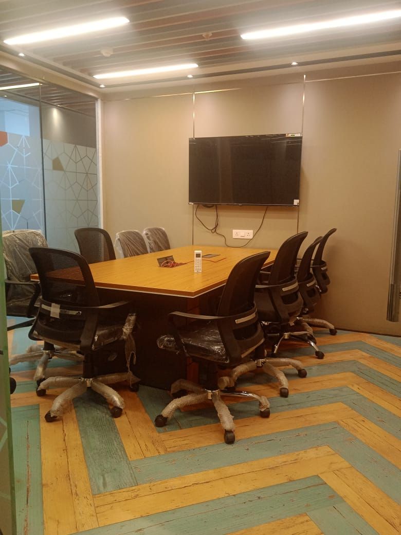 9 Seater Coference Room 