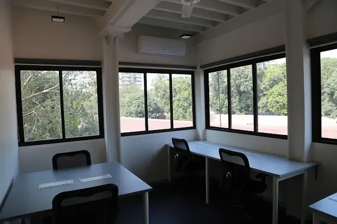 Bootstart CoWork