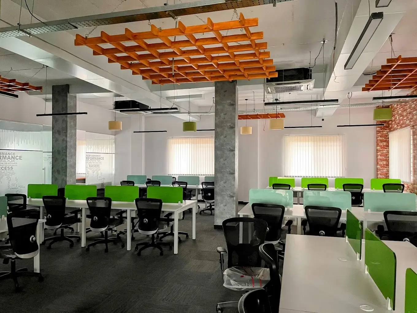 Hustle Space Cowork