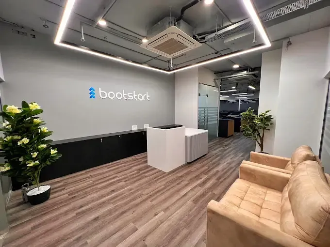 Bootstart Cowork