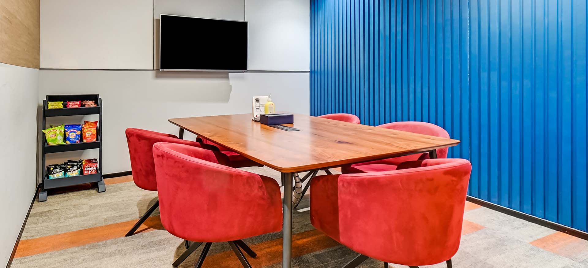 6 Seater Meeting Room, Skyline Icon, Andheri East