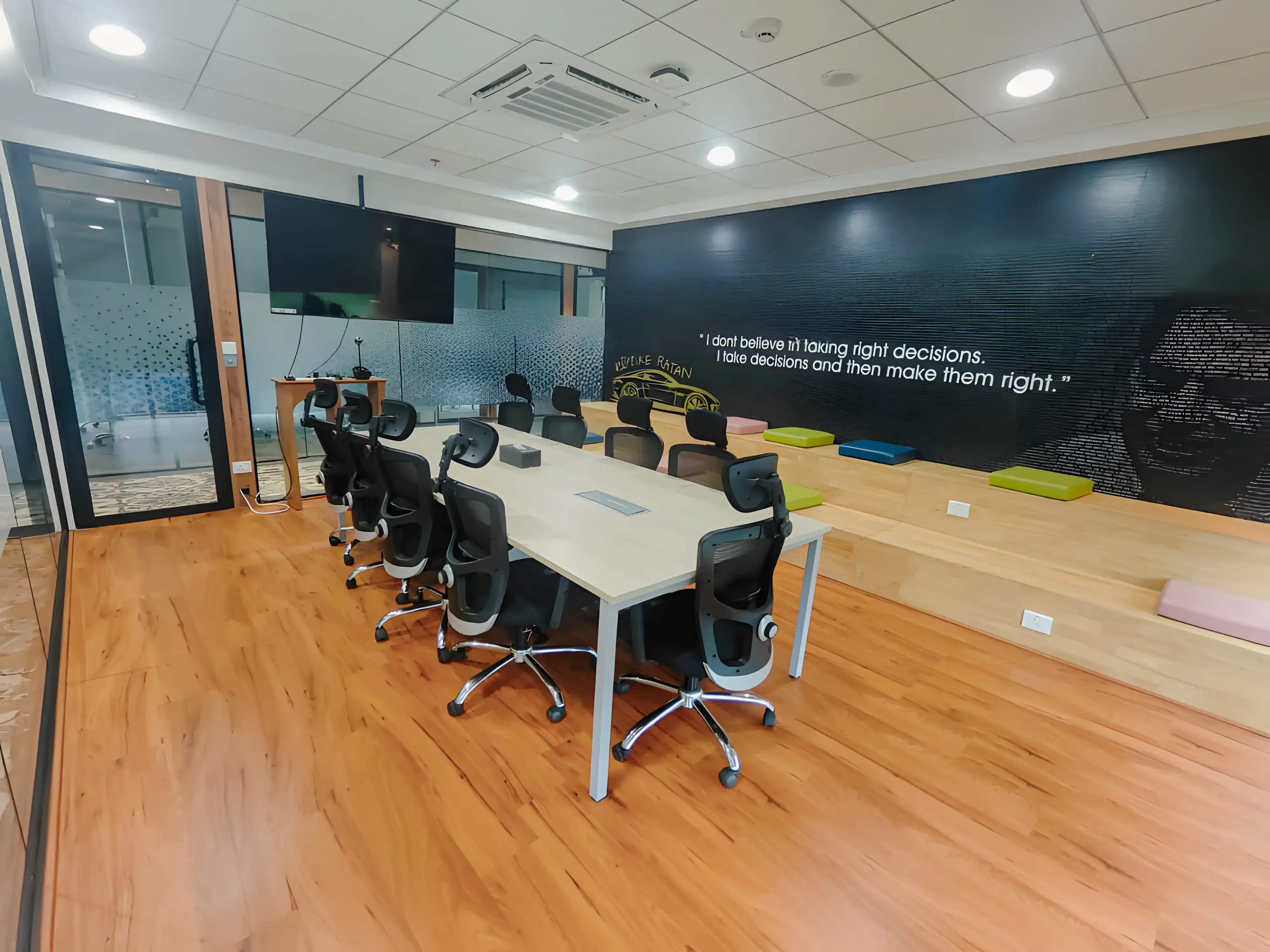 9 Seater Meeting Room