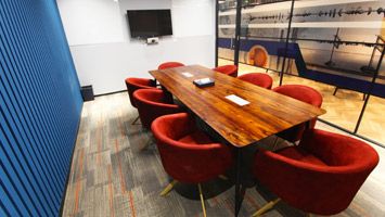 8 Seater Meeting Room