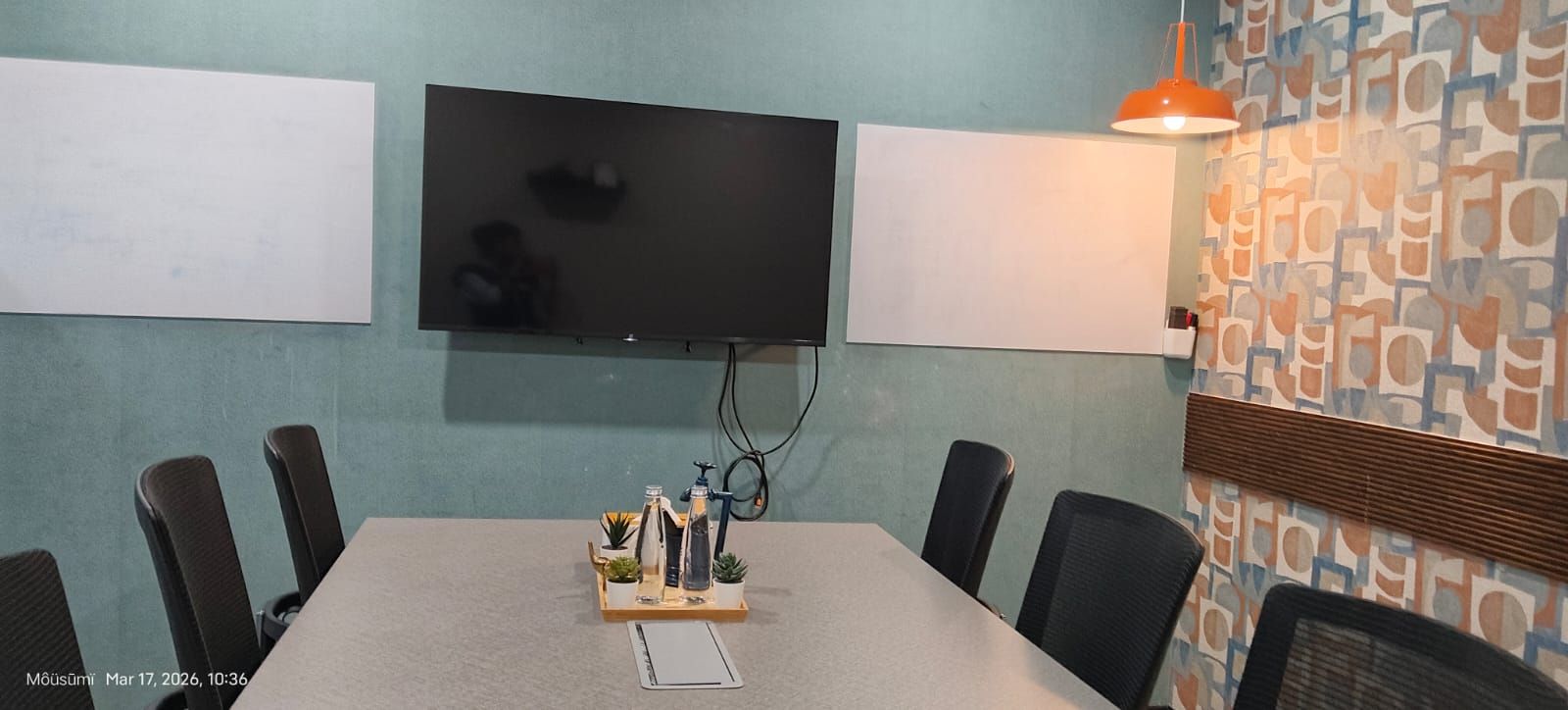 6 Seater Meeting Room