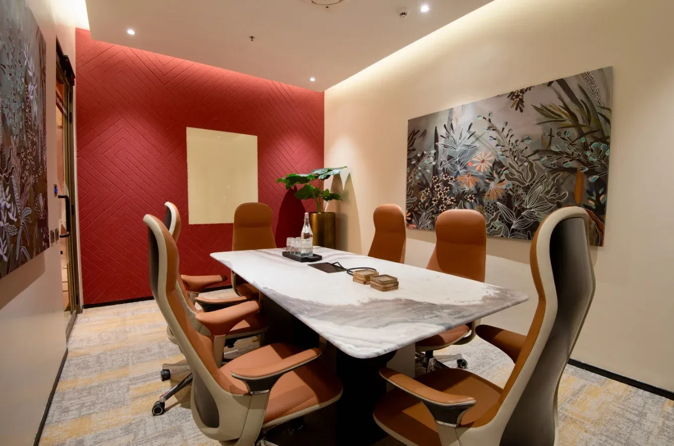 6 Seater Meeting Room