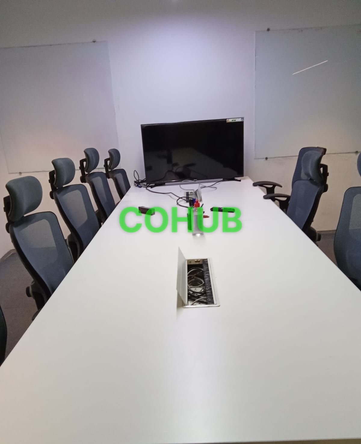 9 Seater Meeting Room