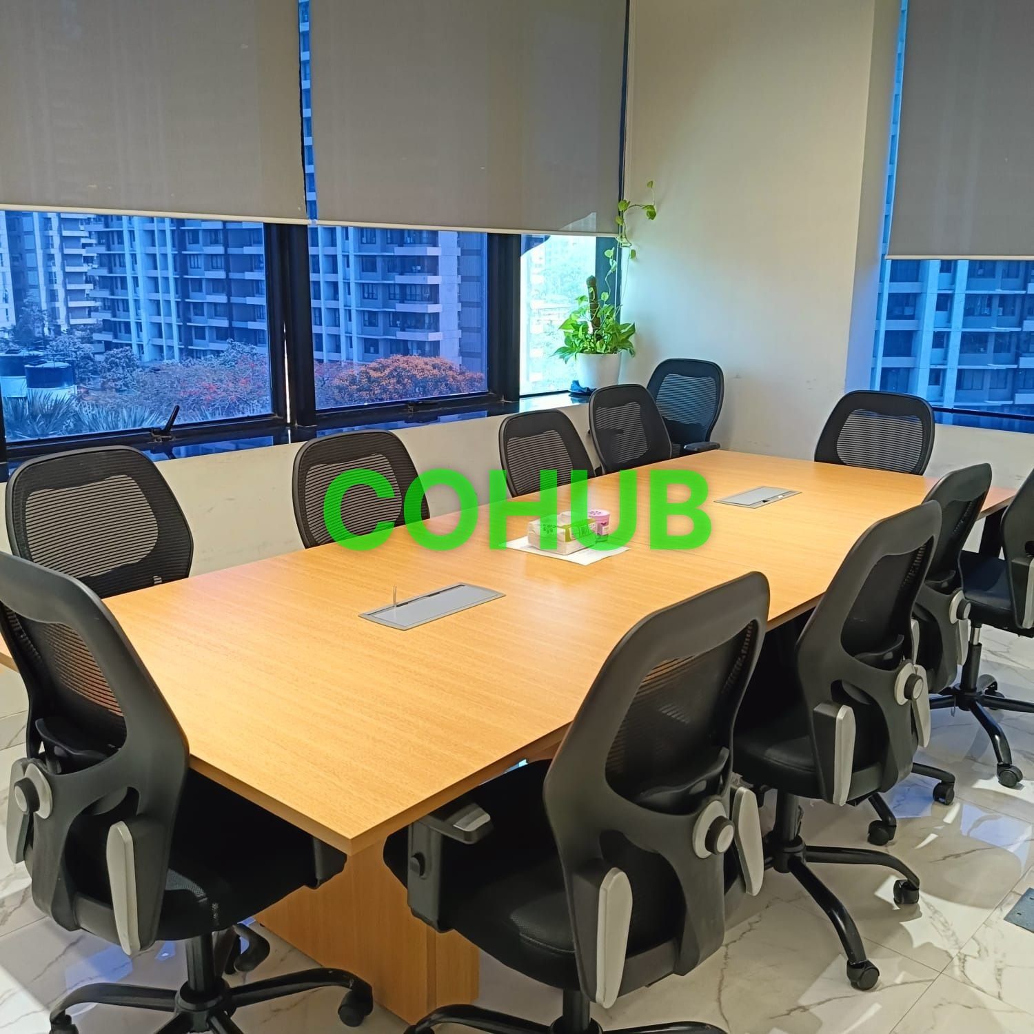 10 Seater Meeting Room