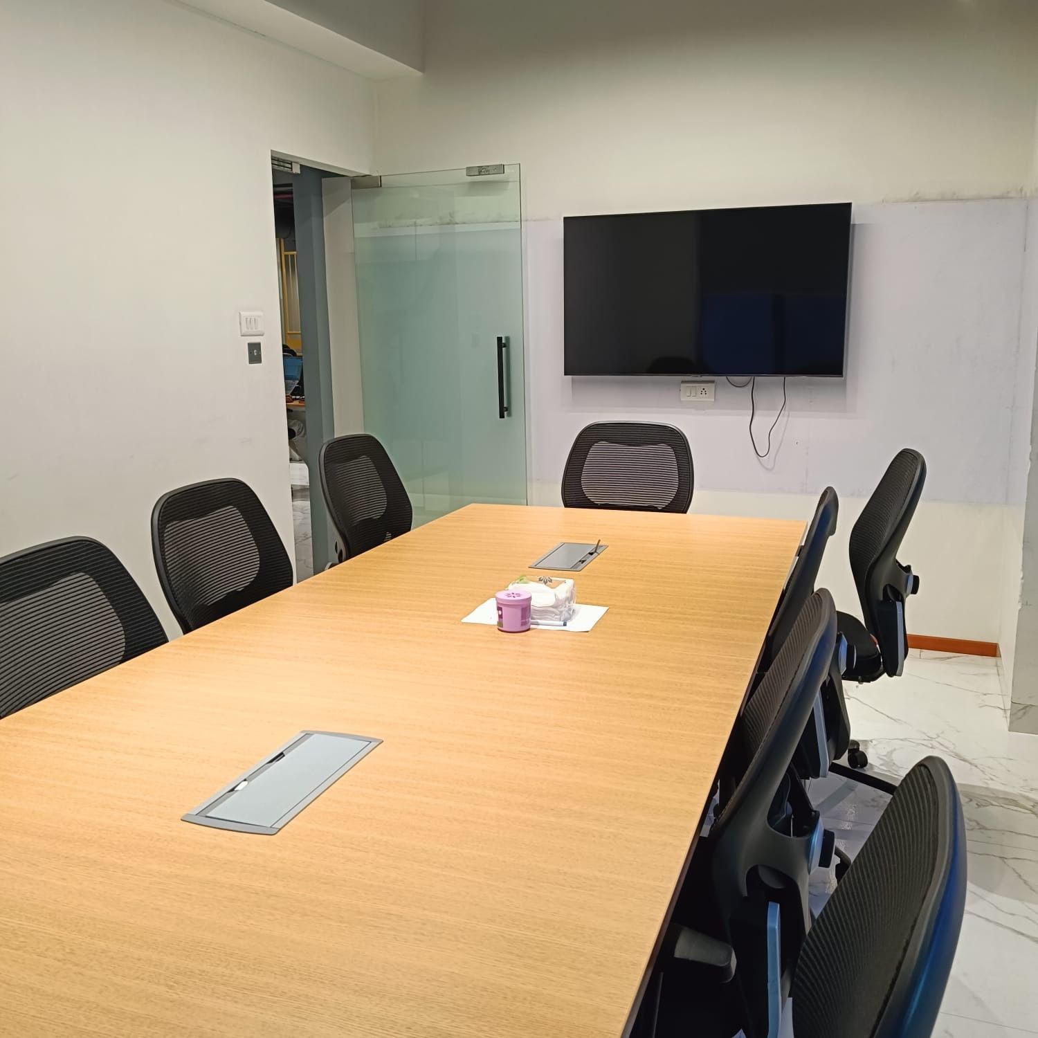 10 Seater Meeting Room