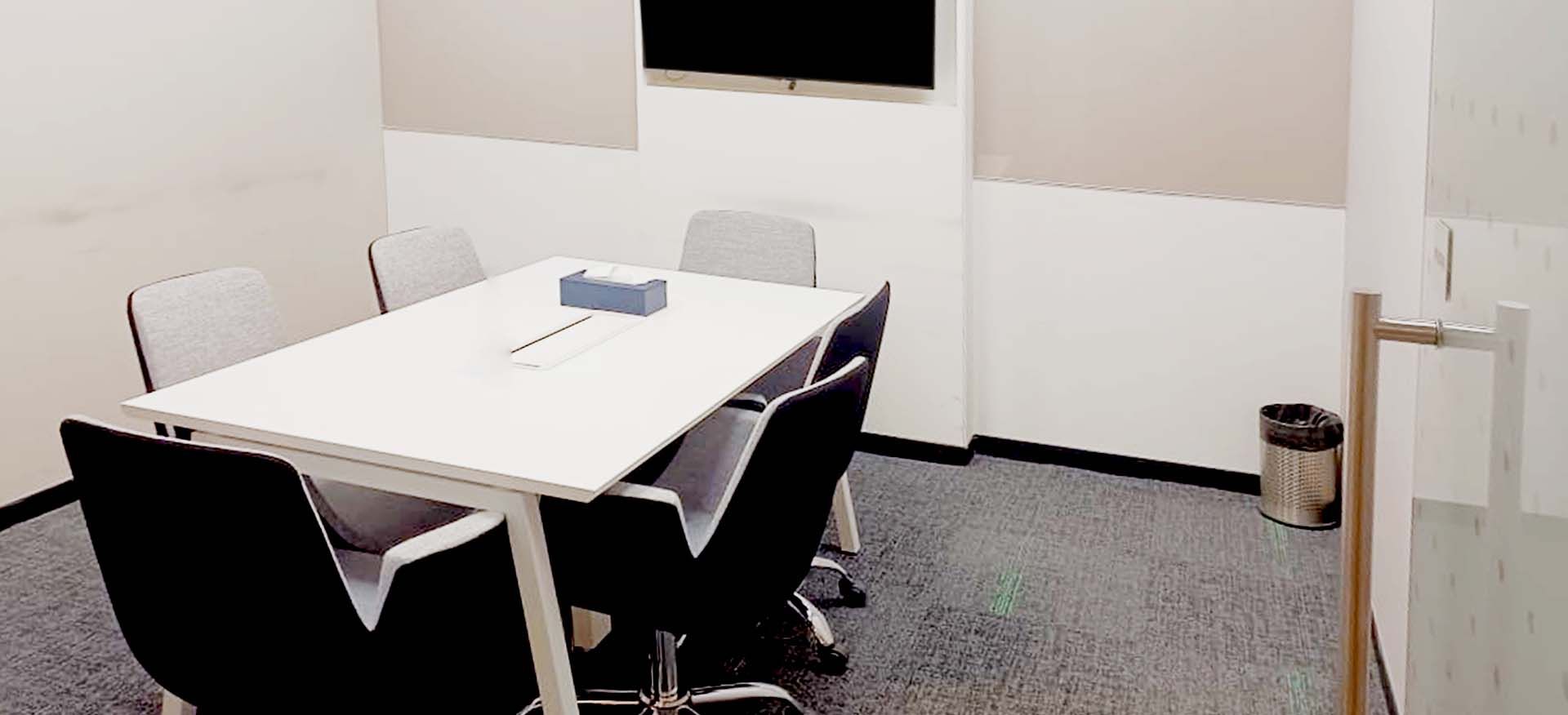 6 Seater Meeting Room, Que Spaces, Hadapsar