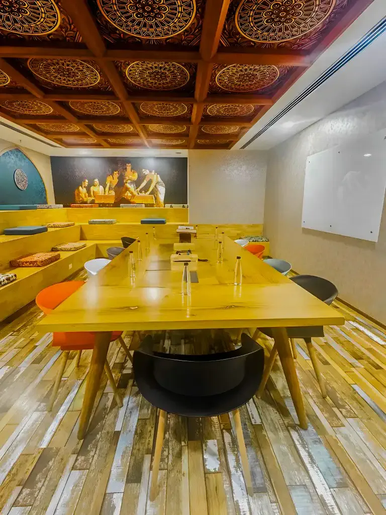 10 Seater Meeting Room