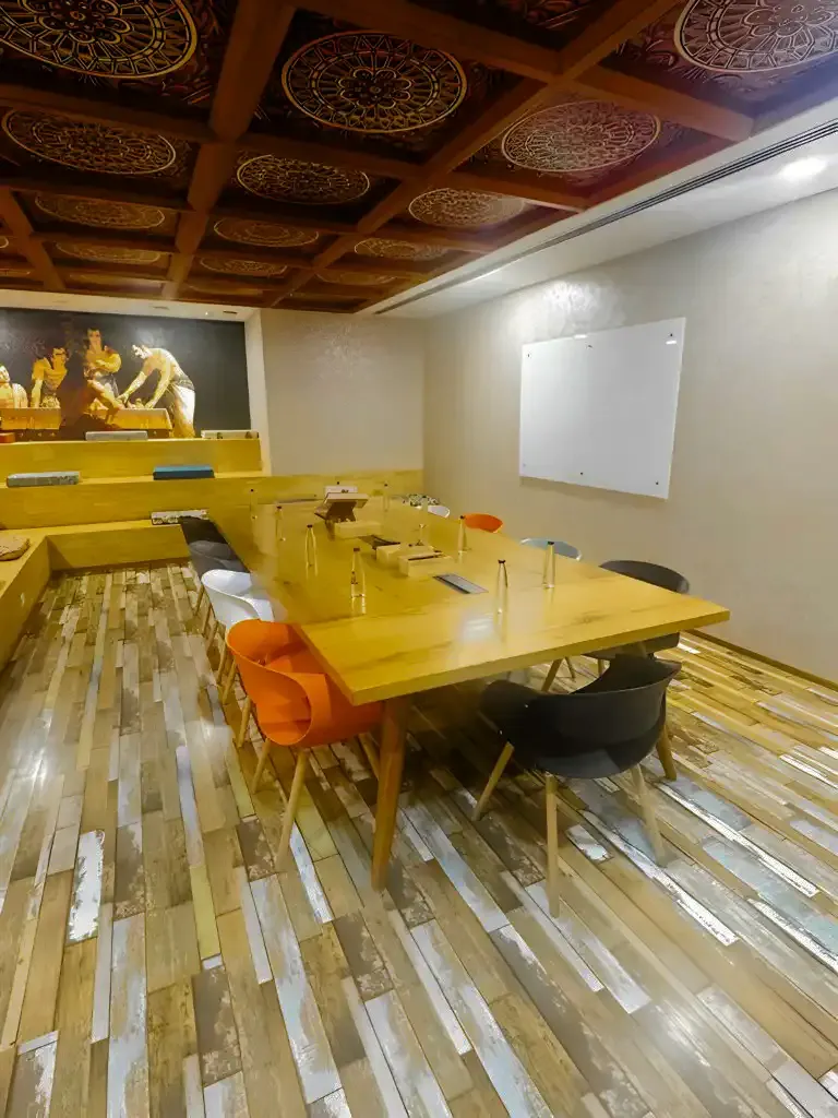 10 Seater Meeting Room