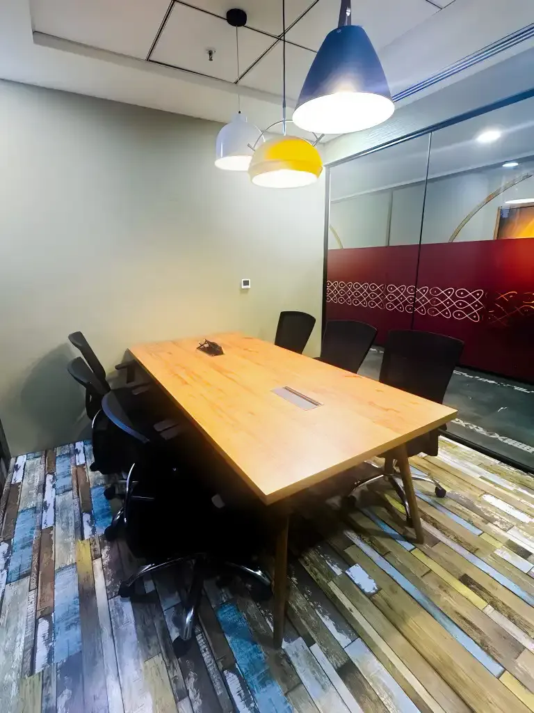 6 Seater Meeting Room