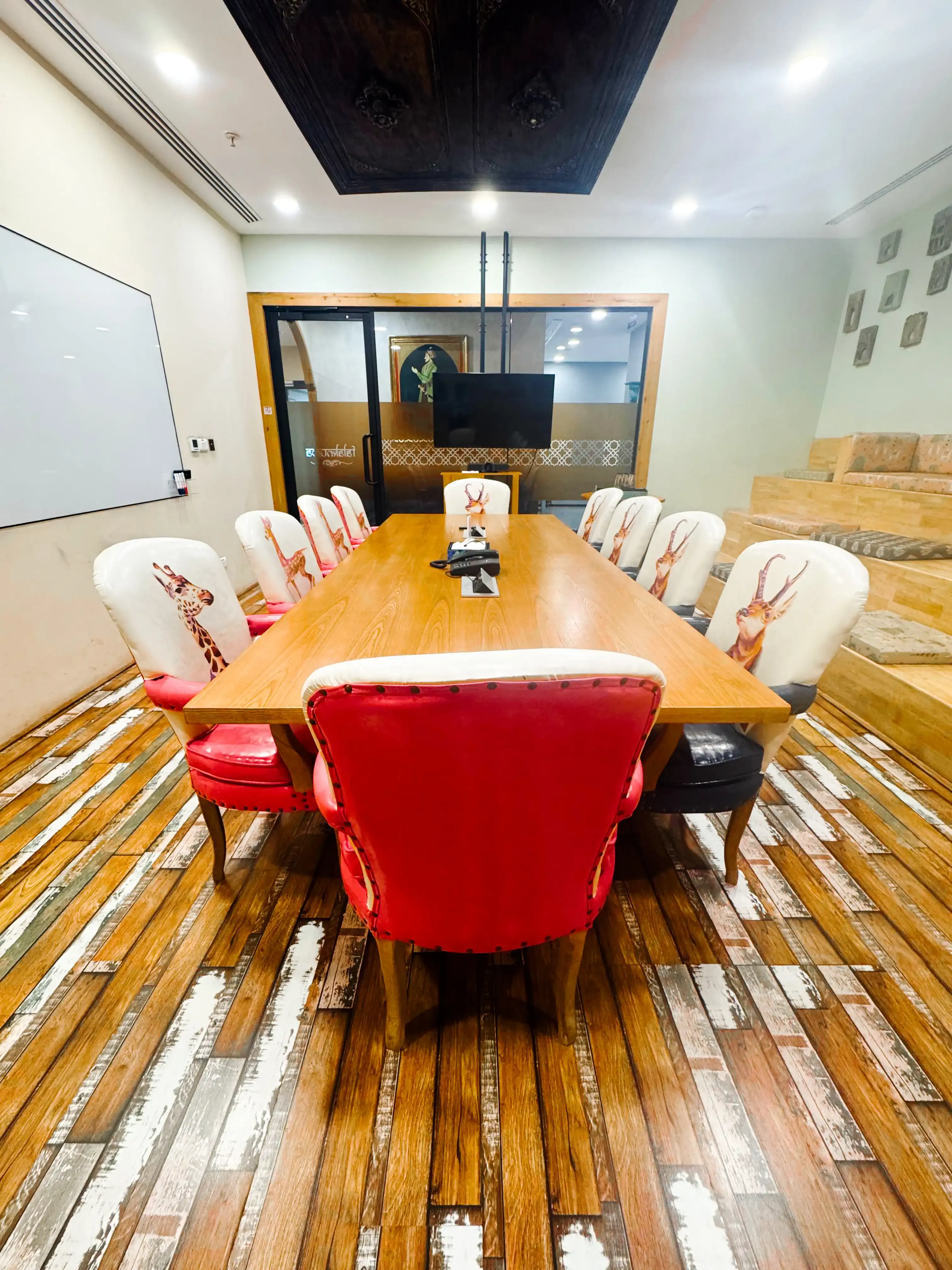 10 Seater Meeting Room