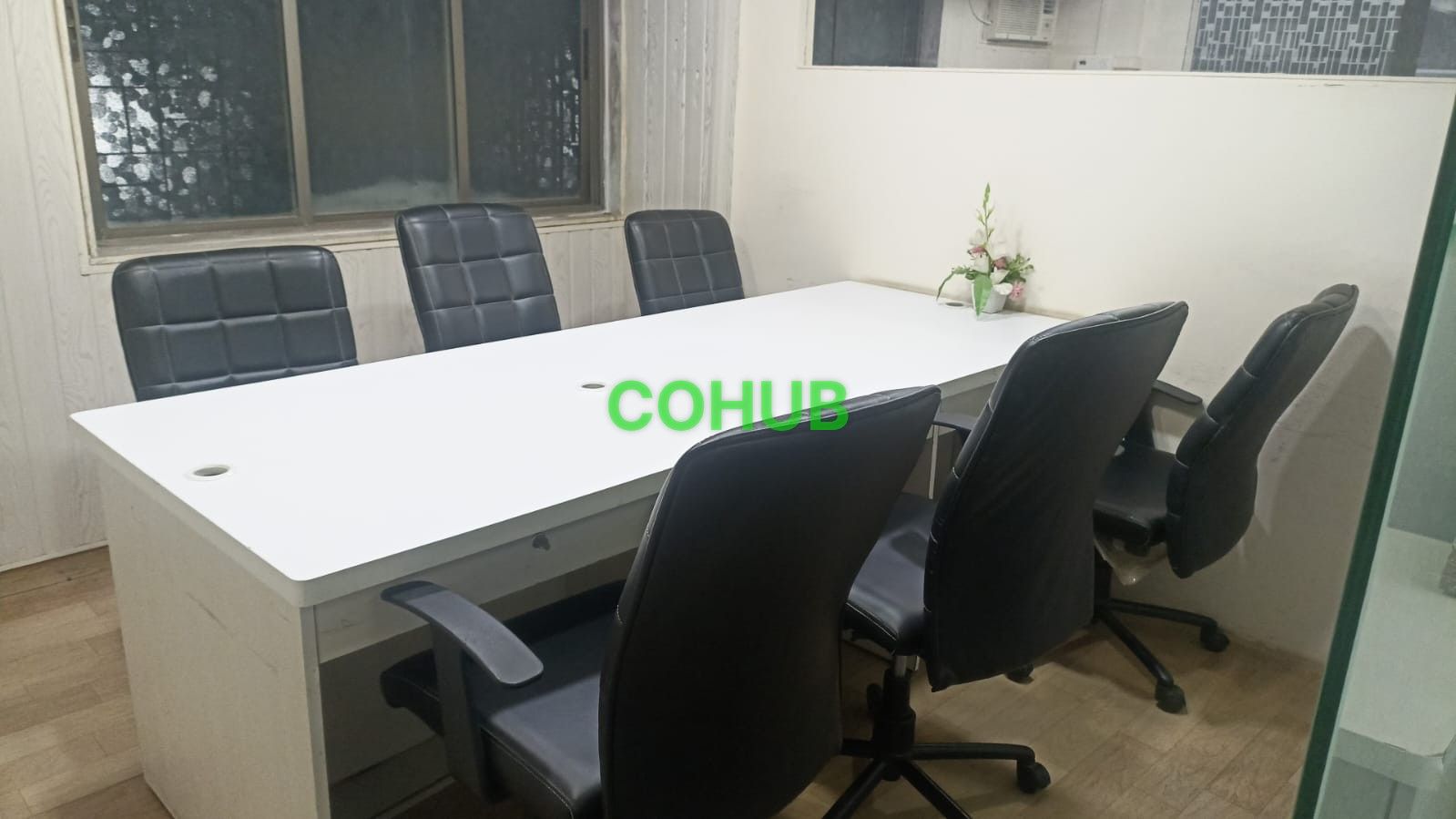 6 Seater Meeting Room