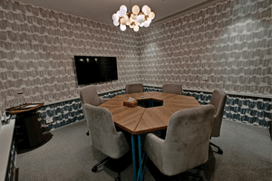 6 Seater Meeting Room