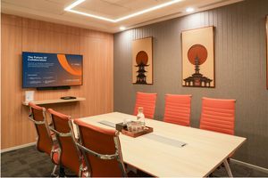 7 Seater Meeting Room