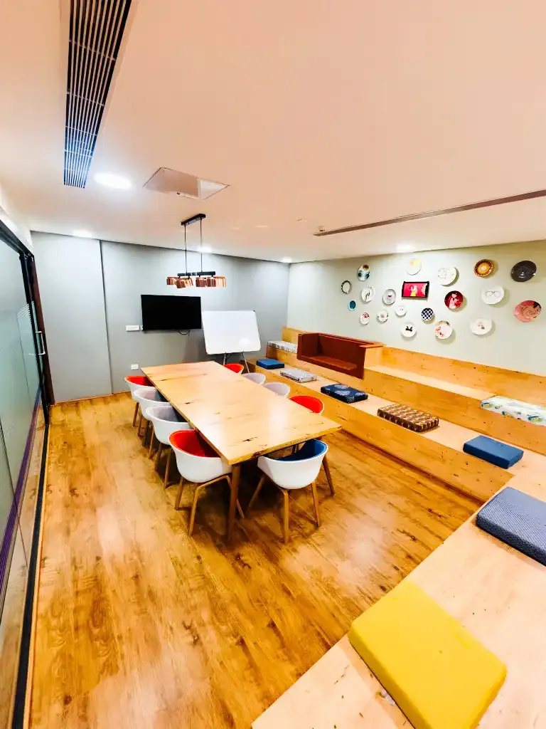 10 Seater Meeting Room