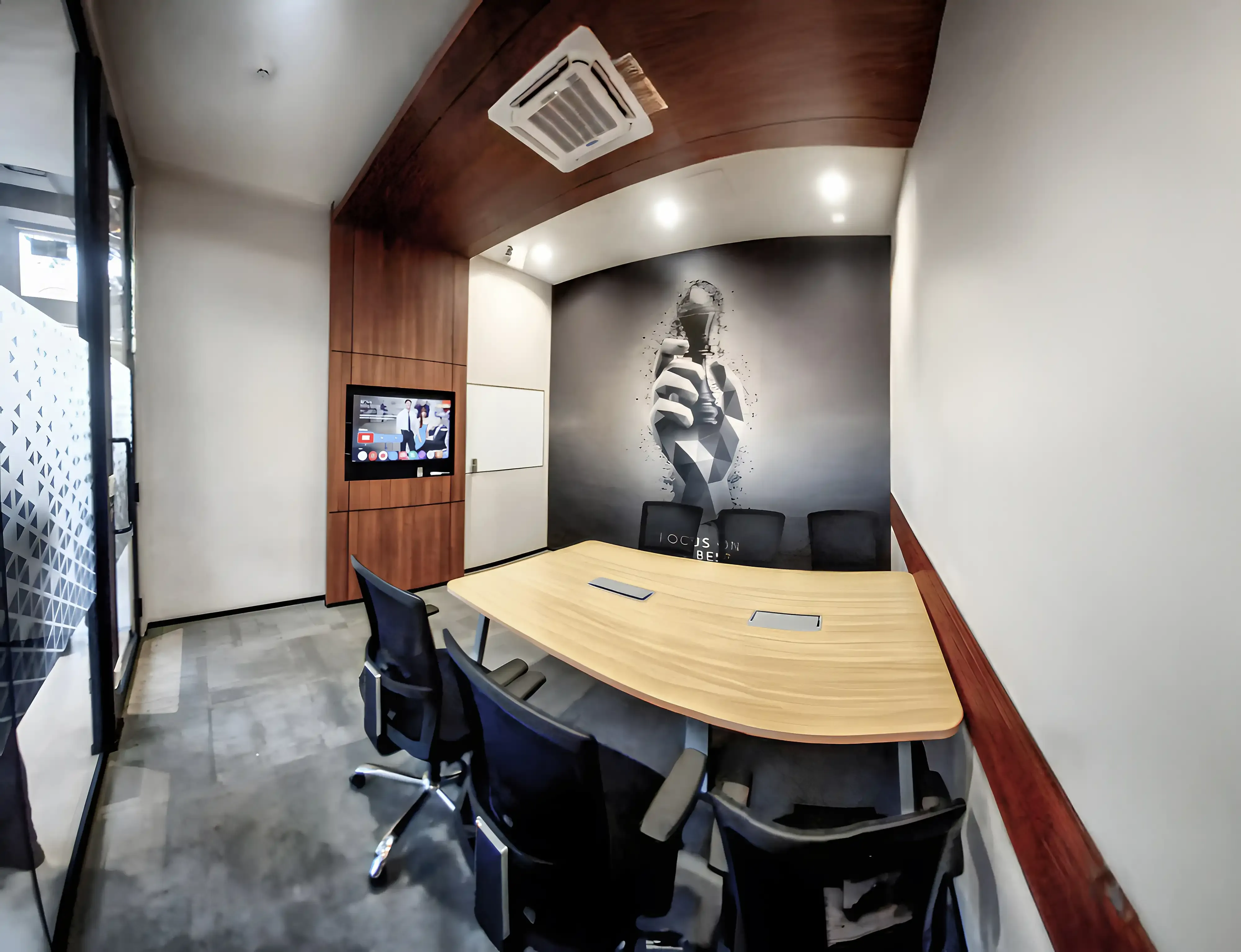 6 Seater Meeting Room