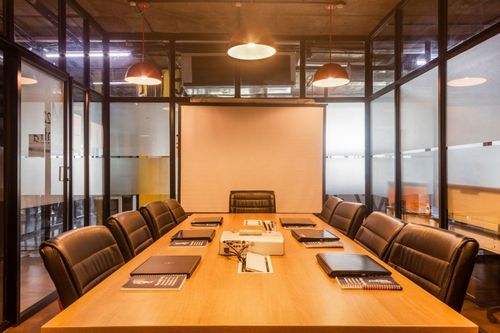 10 Seater Conference Room