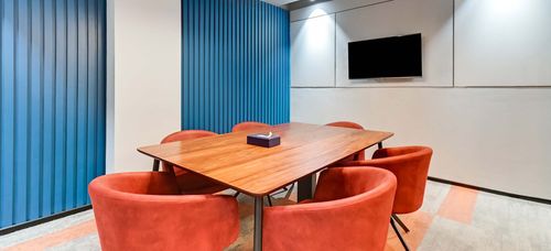 6 Seater Meeting Room
