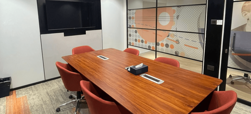 6 Seater Meeting Room