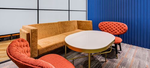 4 Seater Discussion Room