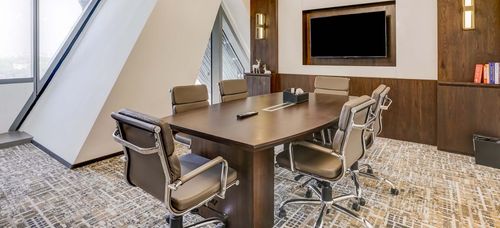 6 Seater Meeting Room