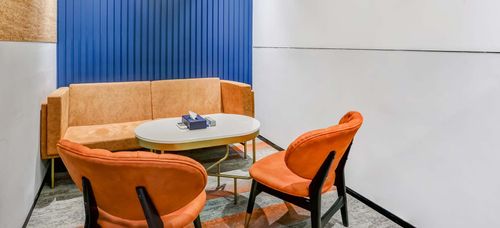 4 Seater Discussion Room