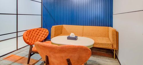 4 Seater Meeting Room