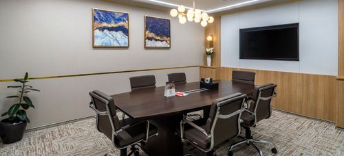 6 Seater Meeting Room