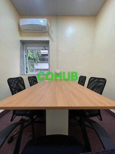 5 Seater Meeting Room