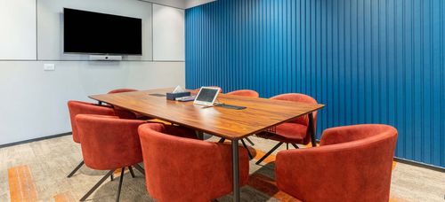 8 Seater Meeting Room