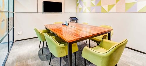 6 Seater Meeting Room