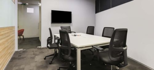 6 Seater Meeting Room