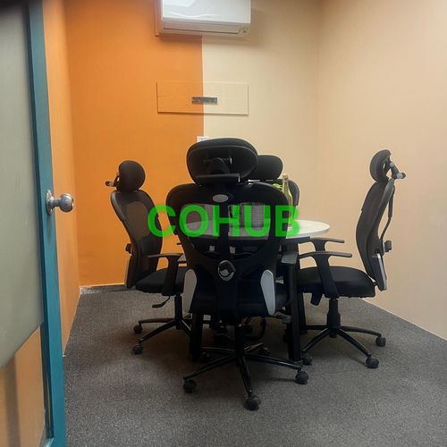 4 Seater Meeting Room