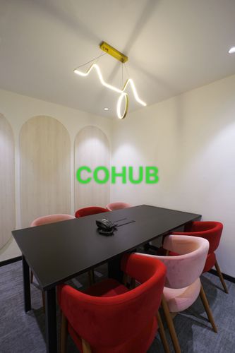 6 Seater Meeting Room