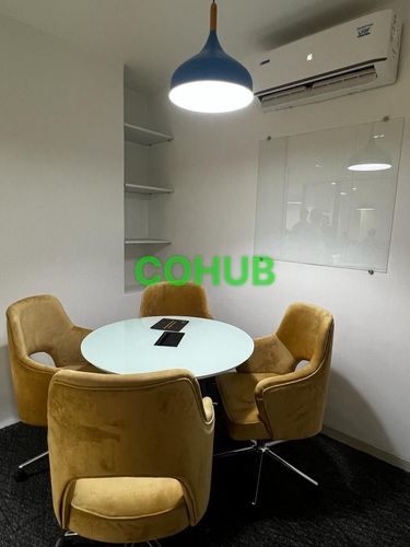 4 Seater Meeting Room