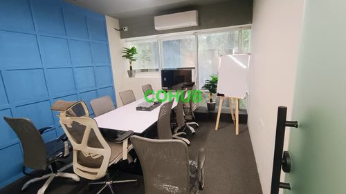 7 Seater Meeting Room