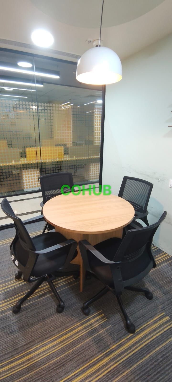 4 Seater Meeting Room