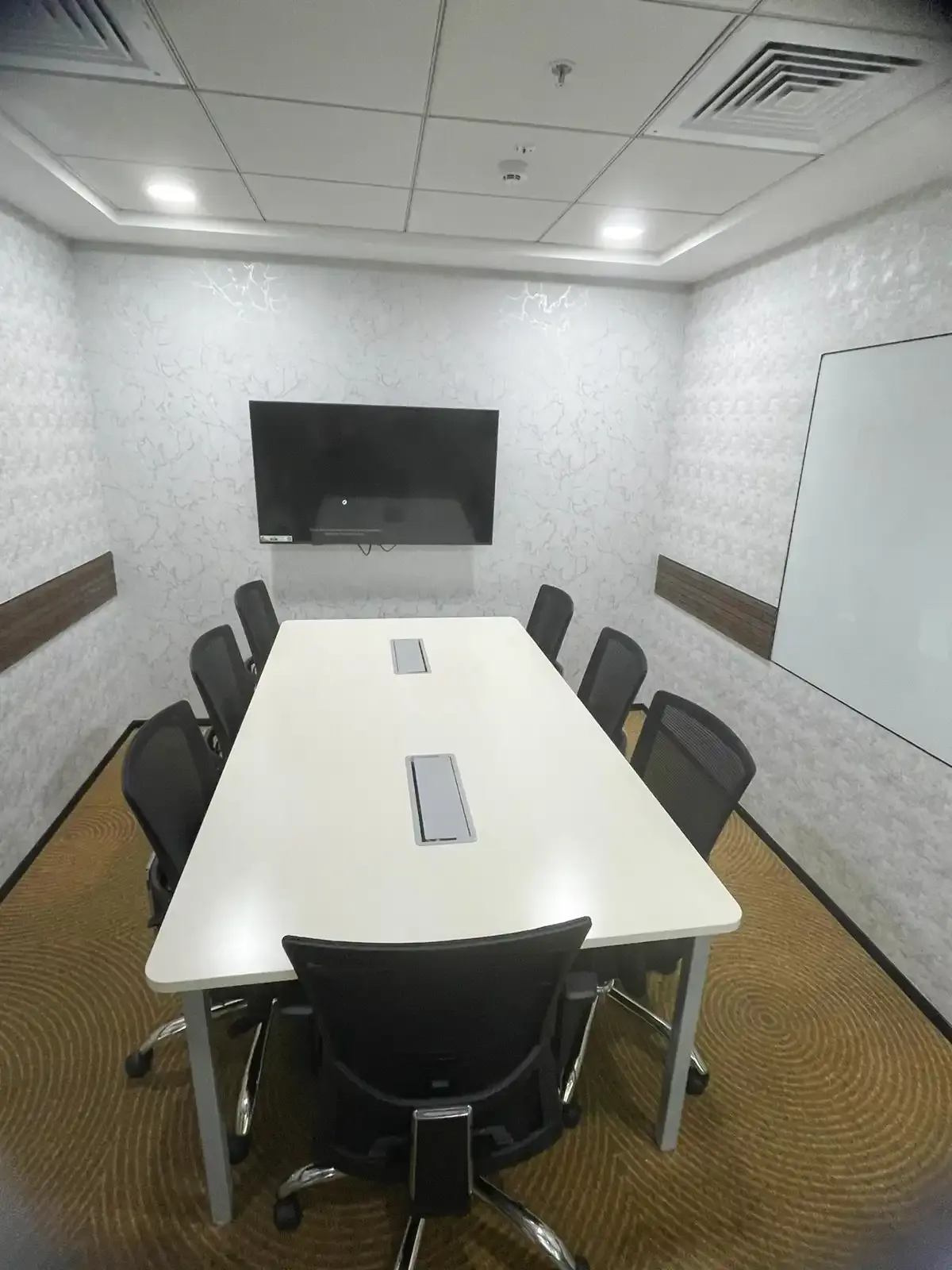 7 Seater Meeting Room