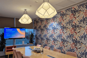 8 Seater Meeting Room